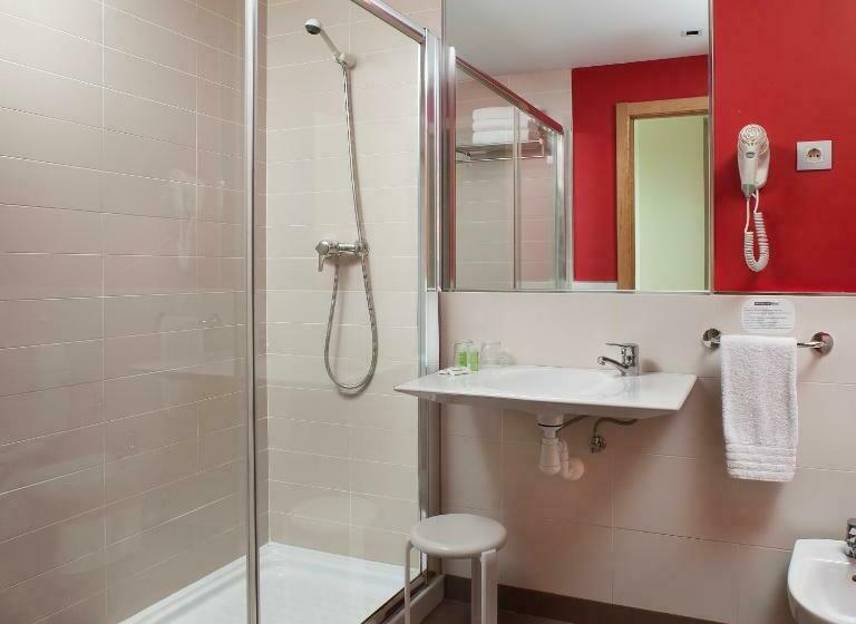 חדר סטנדרט, Naval Sestao