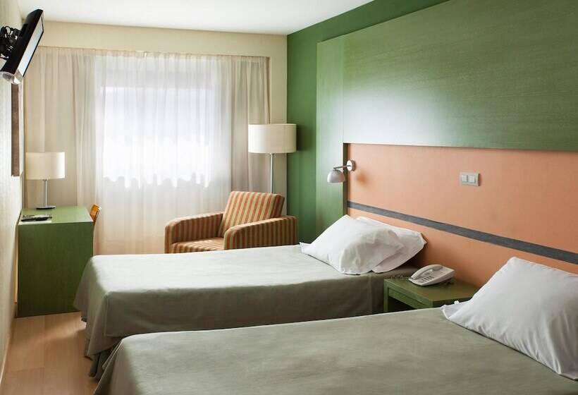 חדר סטנדרט יחיד, Naval Sestao