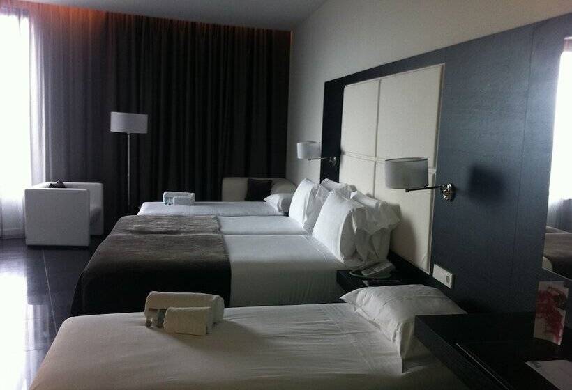 غرفة قياسية رباعية, Porta Fira 4 Sup