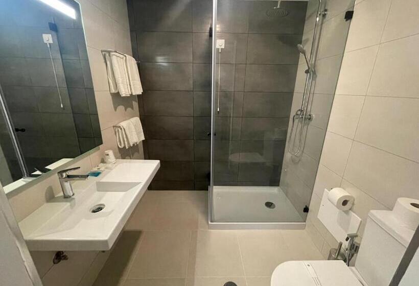 חדר אקונומי, Sra Da Conceicao