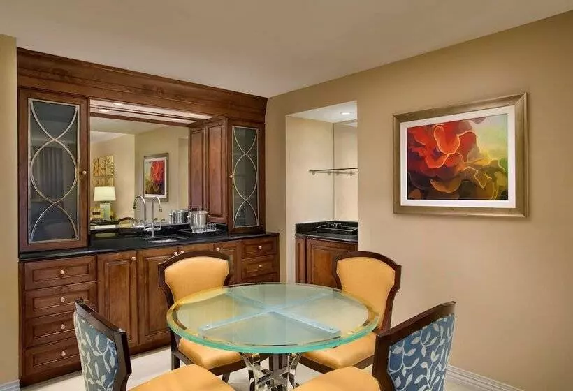 デラックススイート ビュー付き, Waldorf Astoria Orlando   An Official Walt Disney World®