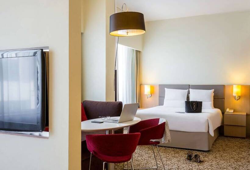 سوییت, Novotel Suites Mall Avenue Dubai
