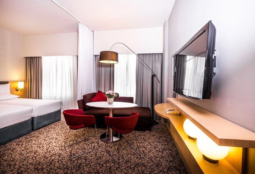 سوییت, Novotel Suites Mall Avenue Dubai