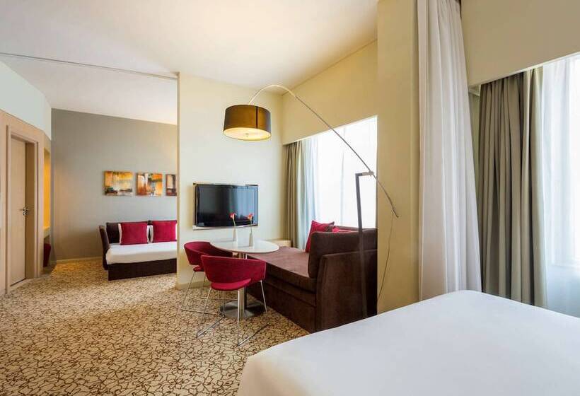 سوییت خانوادگی, Novotel Suites Mall Avenue Dubai