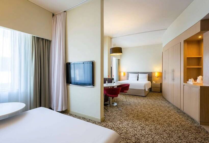 سوییت خانوادگی, Novotel Suites Mall Avenue Dubai