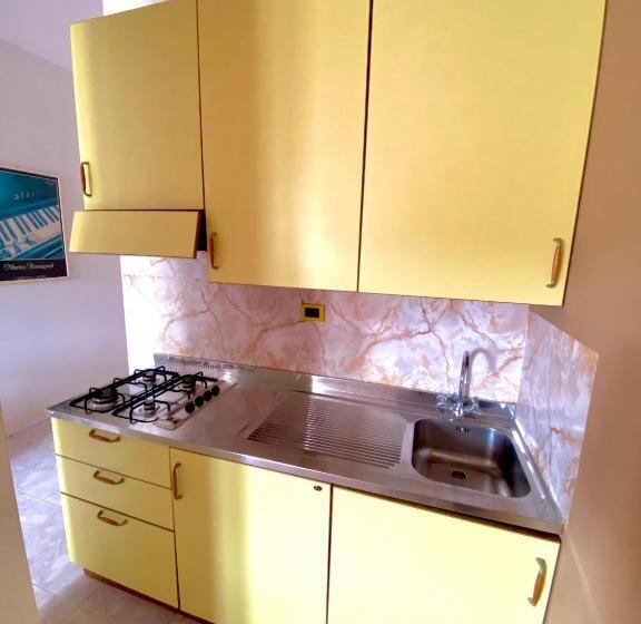 إستوديو قياسى, Residence Hotel Felix