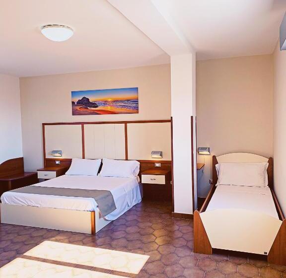 Номер Стандарт Трехместный, Residence Hotel Felix