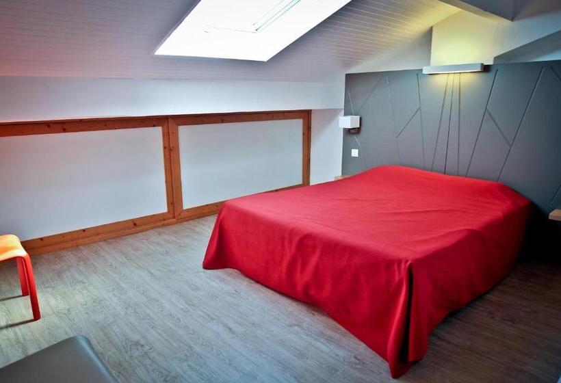 2 베드룸 인테리어 아파트, Residence Mer & Golf Sokoburu