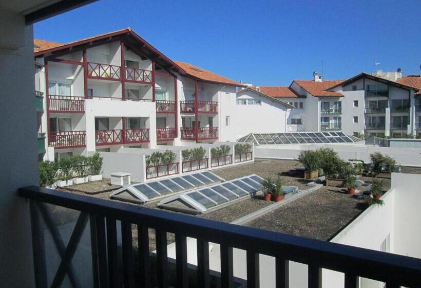 2 베드룸 인테리어 아파트, Residence Mer & Golf Sokoburu