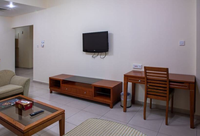 Люкс Real 2 Спальни, Wescott Plaza Hotel Apartments Llc Formerly West Zone Plaza Hotel Apts