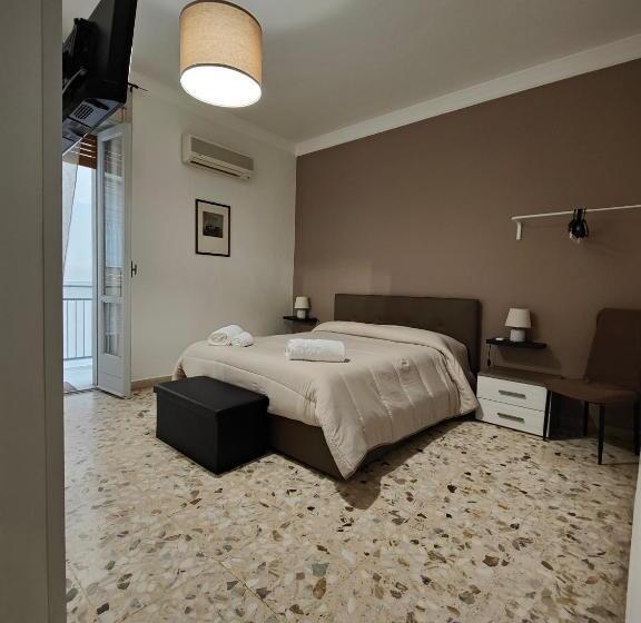 غرفة قياسية مزوَّدة بشُرفة, Etnea Gioeni House Suite