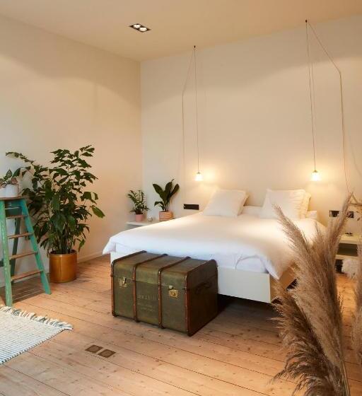 اتاق لوکس, Chambre D Amis By Alix