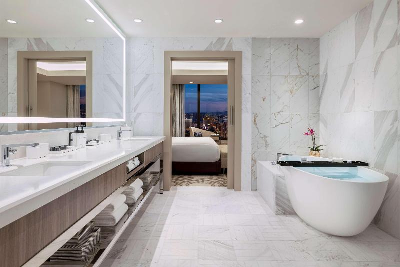 스위트 킹사이즈 침대, Crockfords Las Vegas, Lxr Hotels & Resorts At Resorts World