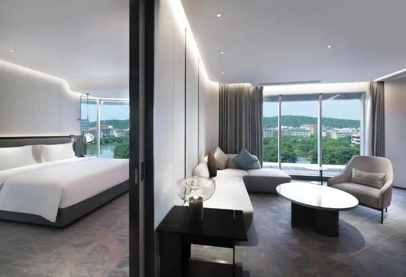 スイート, Crowne Plaza Wuhan Optics Valley, An Ihg