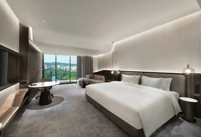 プレミアムルーム, Crowne Plaza Wuhan Optics Valley, An Ihg