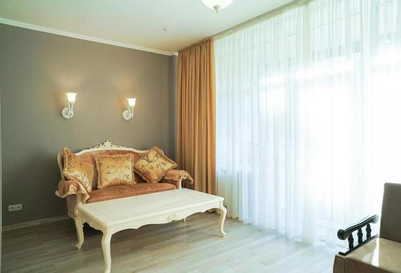 스위트, Perlyna Resort