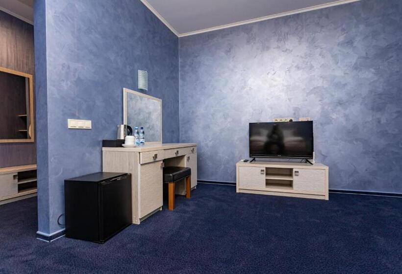 סוויטה, Perlyna Resort