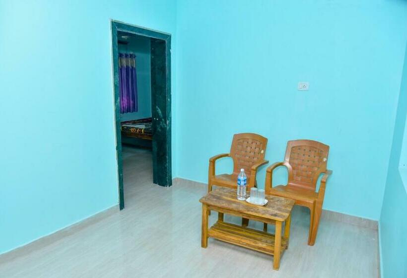 Quarto Estandar com Sacada, Khavanekar Resort