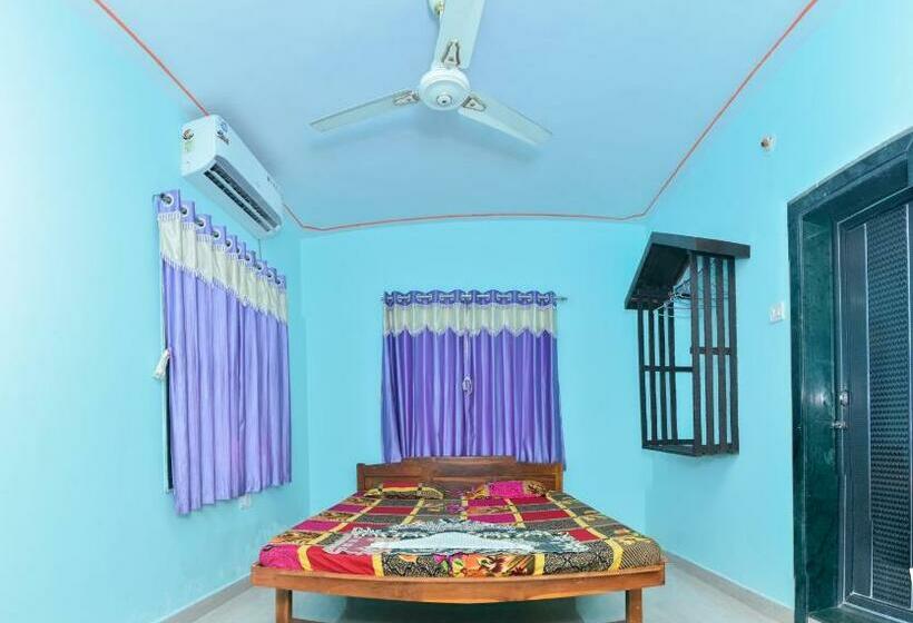 Quarto Estandar com Sacada, Khavanekar Resort