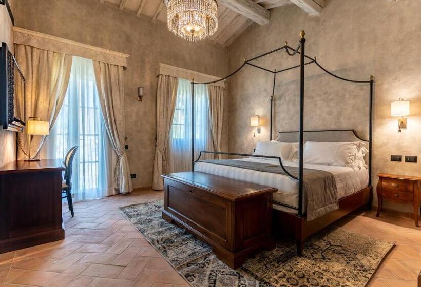 Люкс Вид на Бассейн, Villa Petriolo
