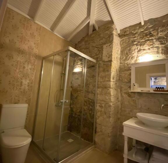 Номер Deluxe, Aliko