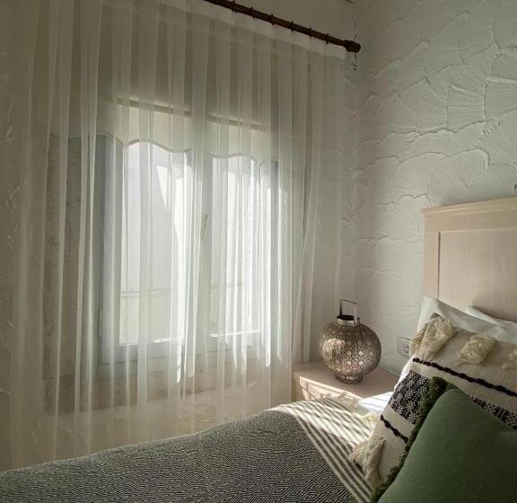 Номер Стандарт, Aliko