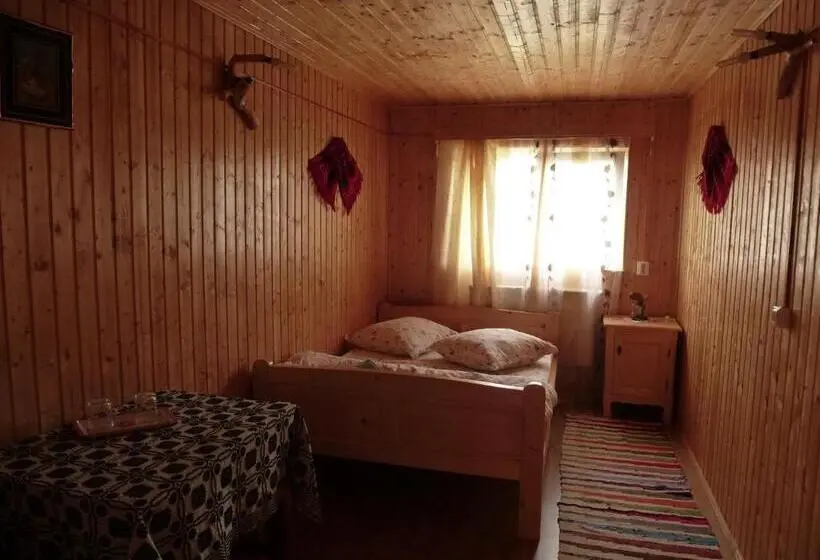 バス共有のスタンダードルーム, Cabana Ghetari