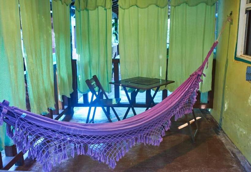 Studio Standard, Pousada Verde Folhas