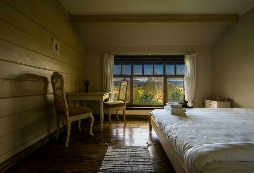 غرفة إقتصادية, The Provence Village