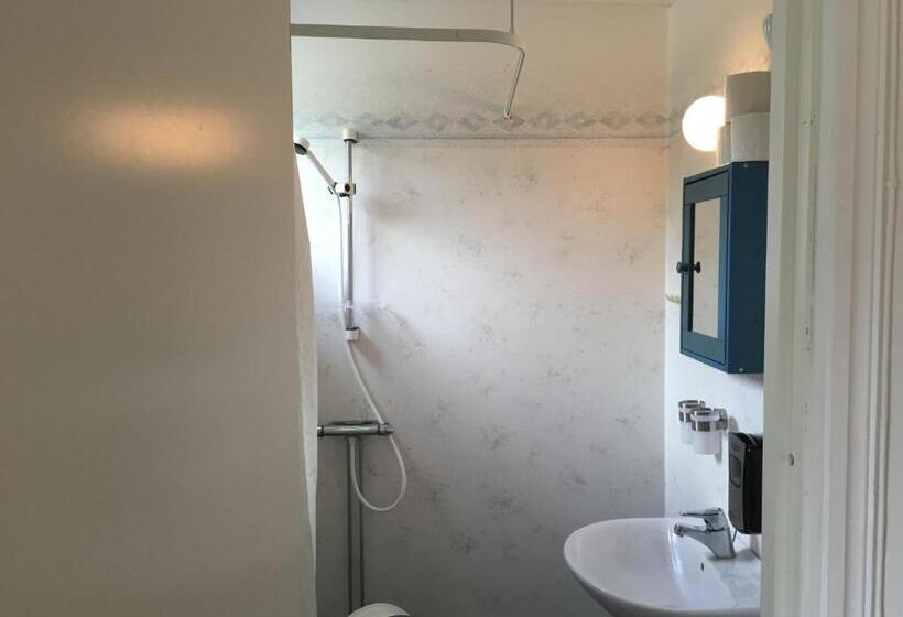 家庭间, Böda Hotell