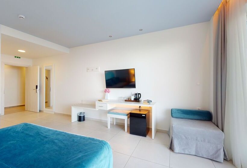 オーシャンビュースーペリアールーム, Acrotel Lilyann Boutique