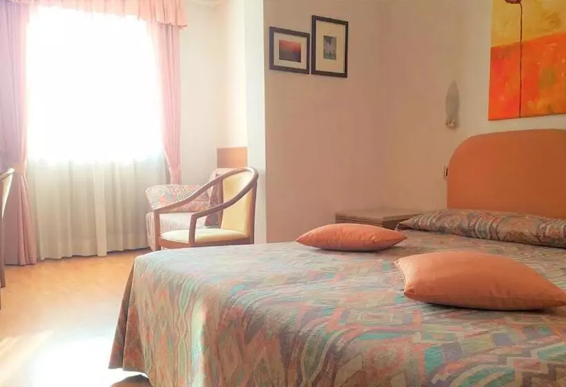 スタンダード4人部屋, Eurohotel Mountain Wellness
