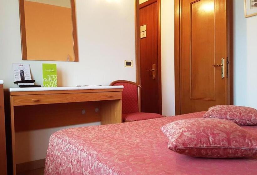 スタンダードトリプルルーム, Eurohotel Mountain Wellness