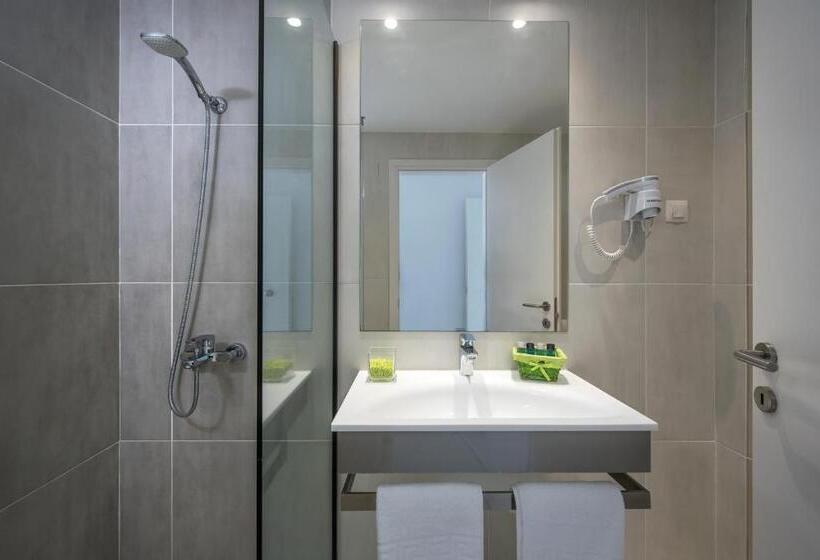 高级海景房, Alexander House