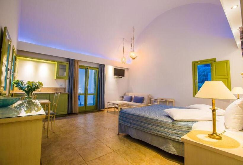 סוויטת ג'וניור, Anassa