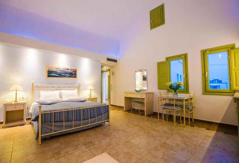 סוויטת ג'וניור, Anassa