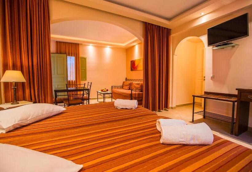 סוויטת ג'וניור, Anassa