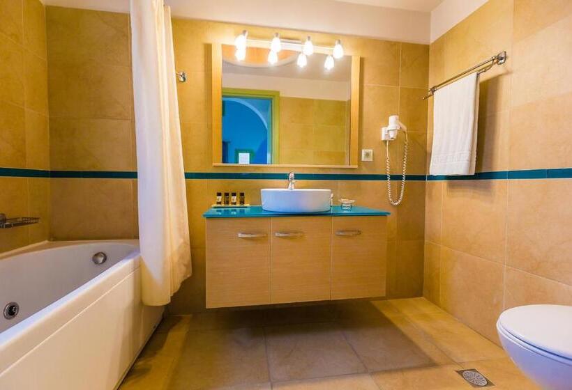 סטודיו דלוקס, Anassa