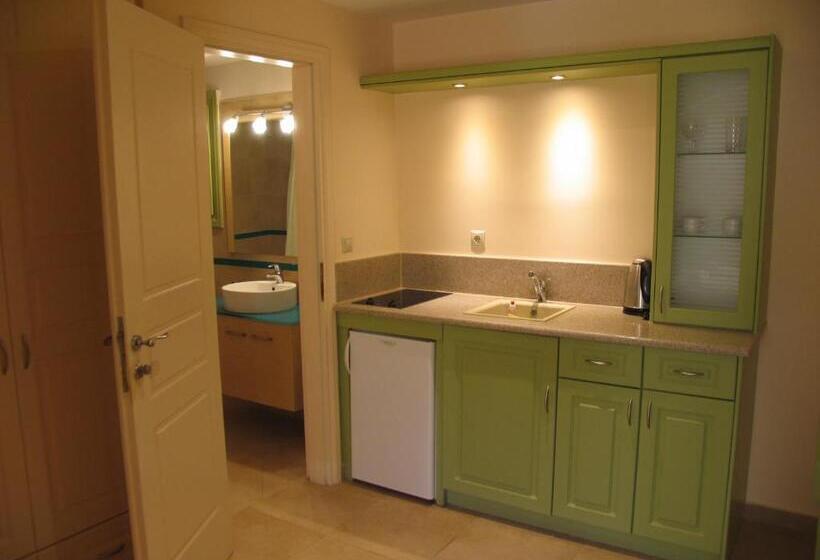 סטודיו דלוקס, Anassa