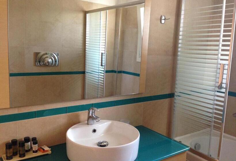 סטודיו דלוקס, Anassa