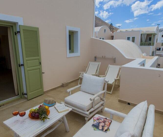 סוויטה משפחתית, Anassa