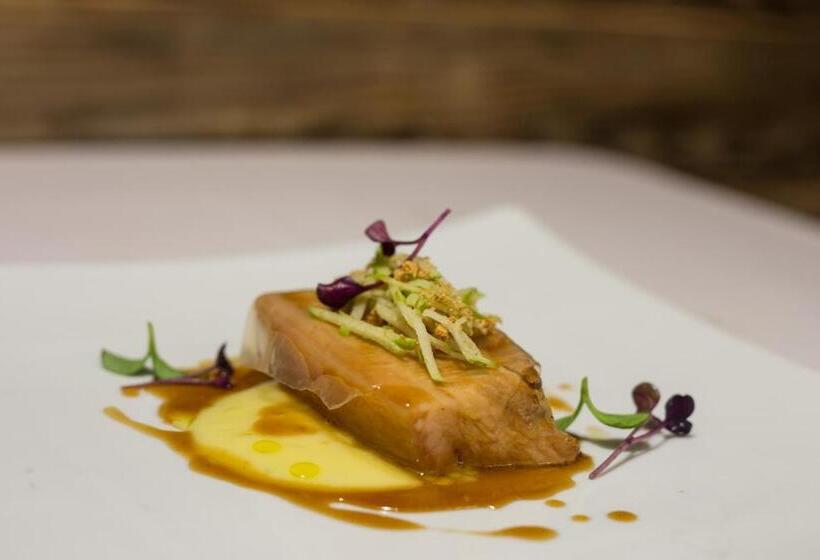 غرفة قياسية, Arisch