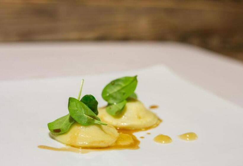 غرفة قياسية رباعية, Arisch