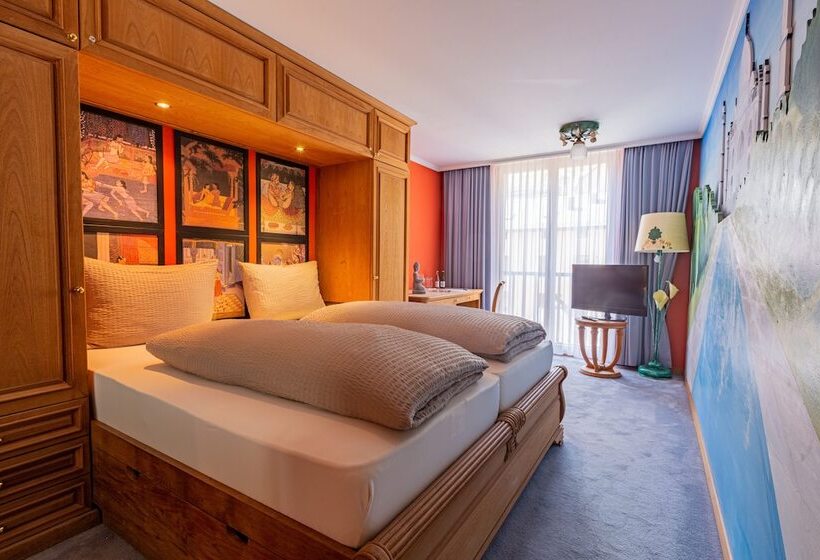 غرفة قياسية, Arte