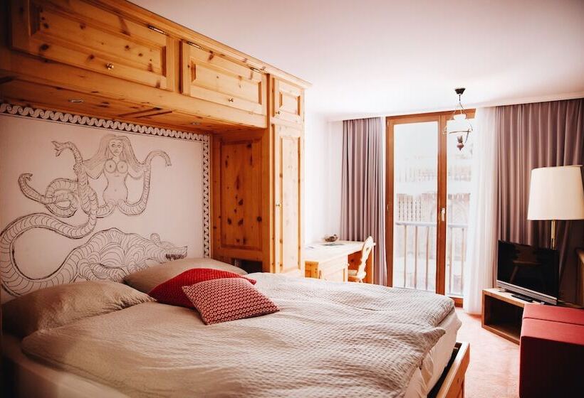 غرفة قياسية, Arte