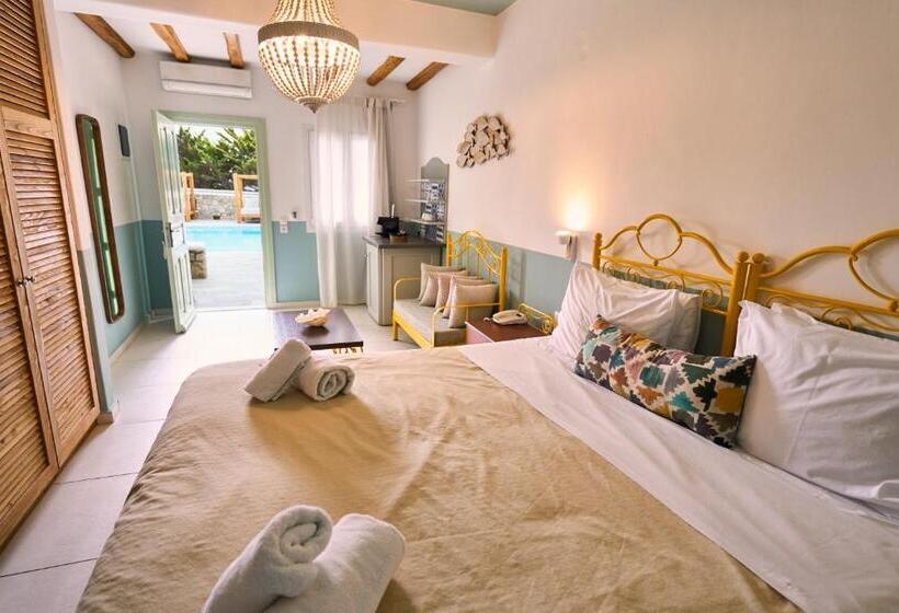 带泳池观景的豪华房, Bellissimo Resort