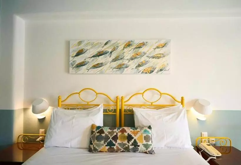 プールの見えるスーペリアルーム, Bellissimo Resort