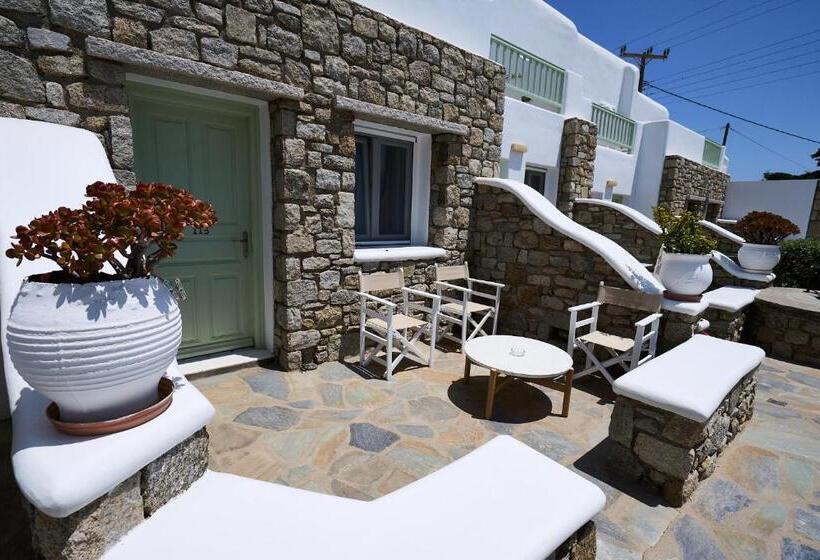 带泳池观景的豪华房, Bellissimo Resort