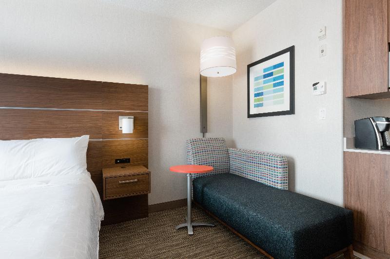غرفة قياسية سرير كينج, Holiday Inn Express Grande Prairie, An Ihg