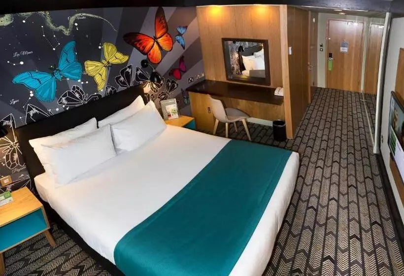 スタンダードルーム, Holiday Inn Salisbury   Stonehenge, An Ihg